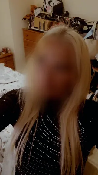 Cara, 37