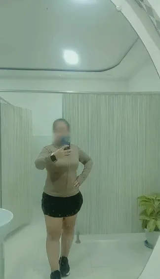 Carina, 40