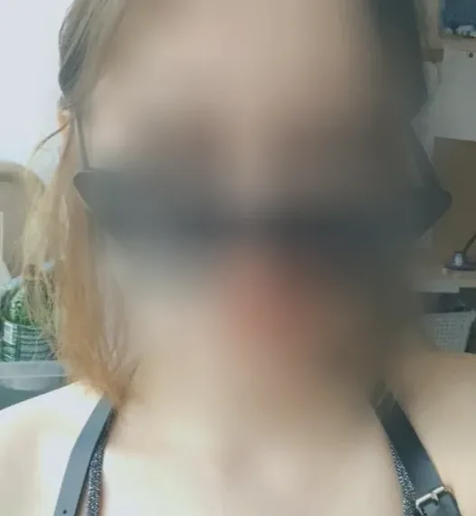 Fabienne, 19
