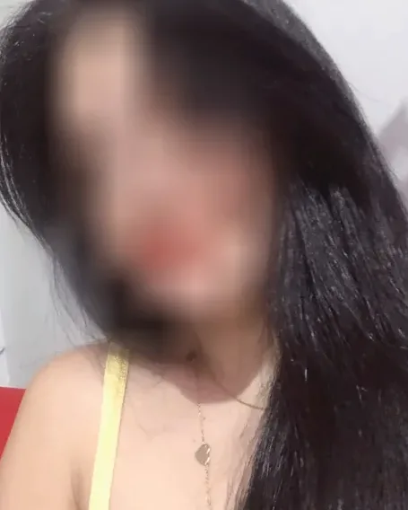 Fatma, 36