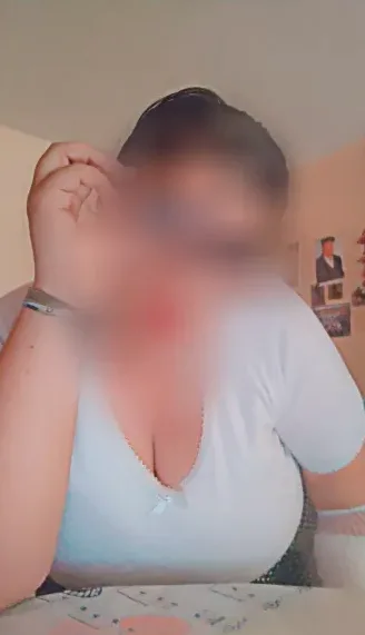 Fiona, 35