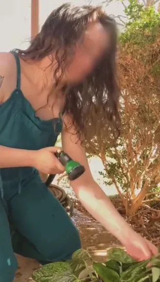 Hannah, 34