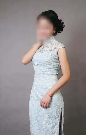 Jasmin, 28