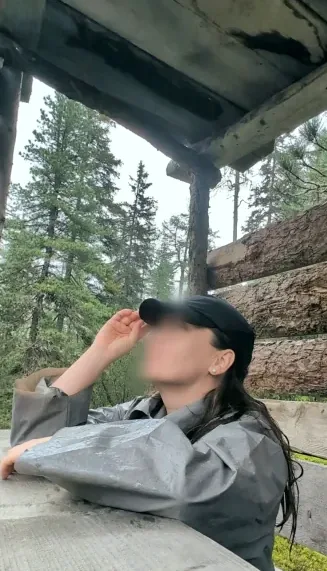 Kim, 35