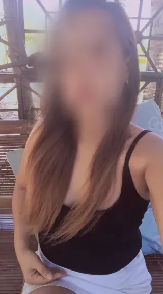 Kira, 32