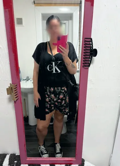Lea, 37