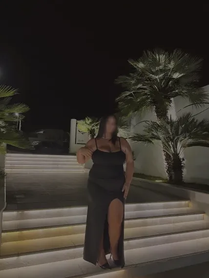 Leonie, 18