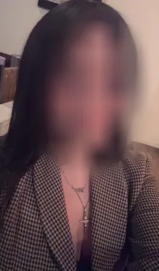 Leonie, 29
