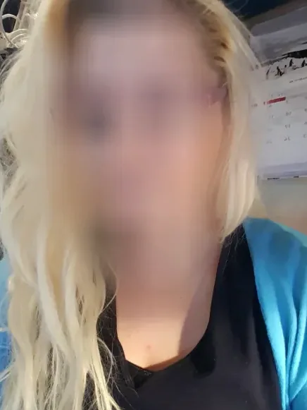 Lucia, 40
