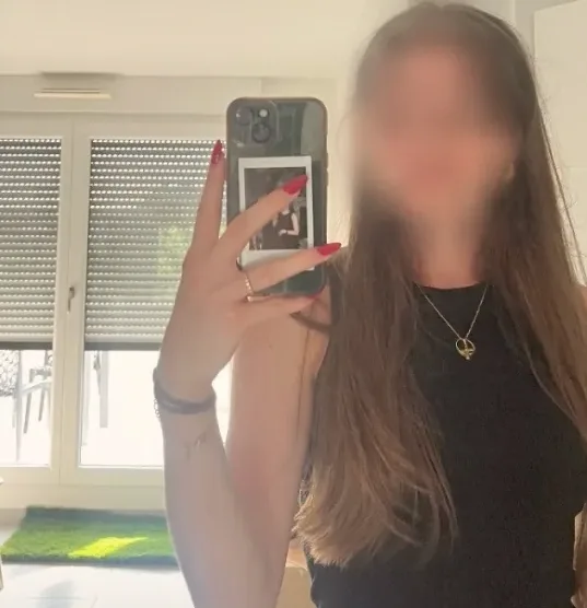 Maren, 27