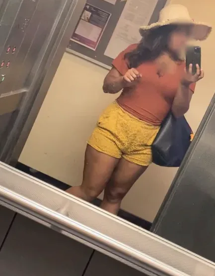 Rebecca, 34